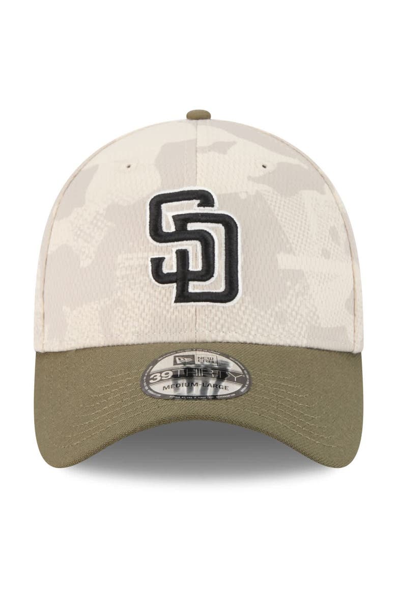 Men's New Era Light Beige/Olive San Diego Padres 2025 Armed Forces Day 39THIRTY Flex Hat, Alternate, color, Light Beige
