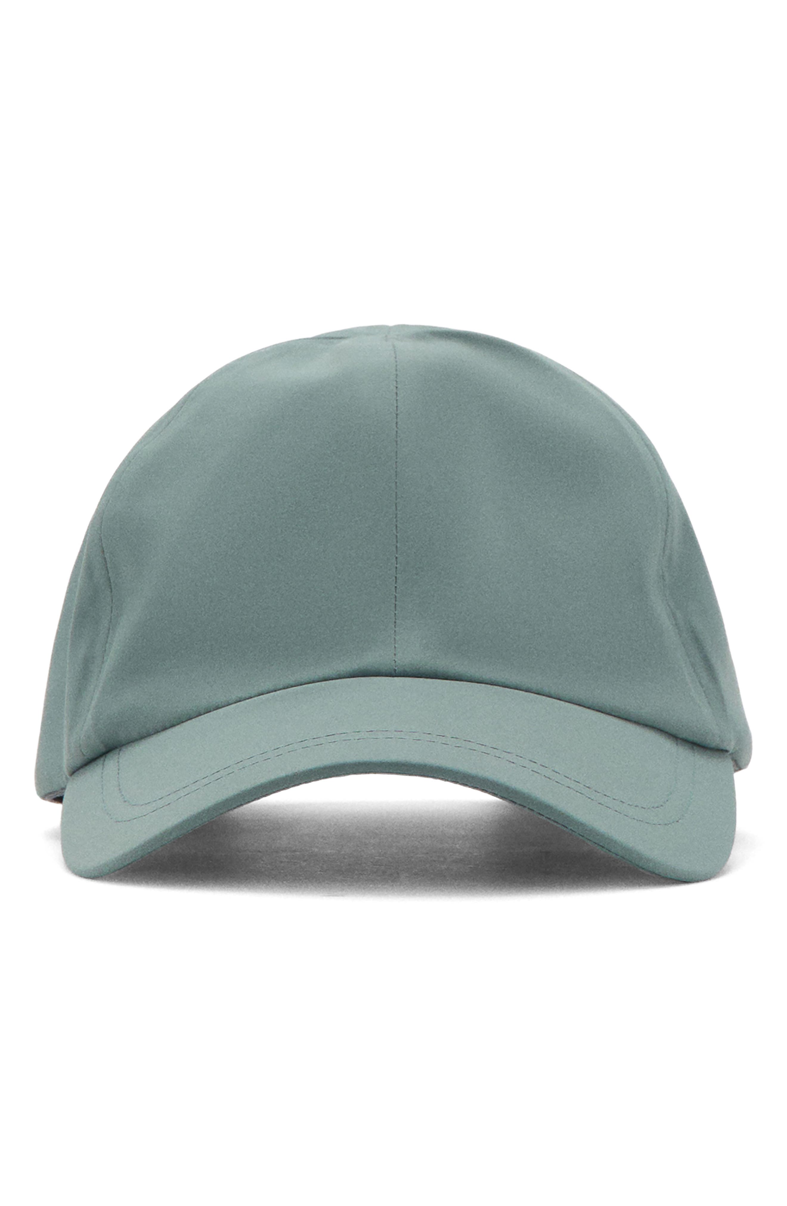 Mango Water Repellent Cap In Green