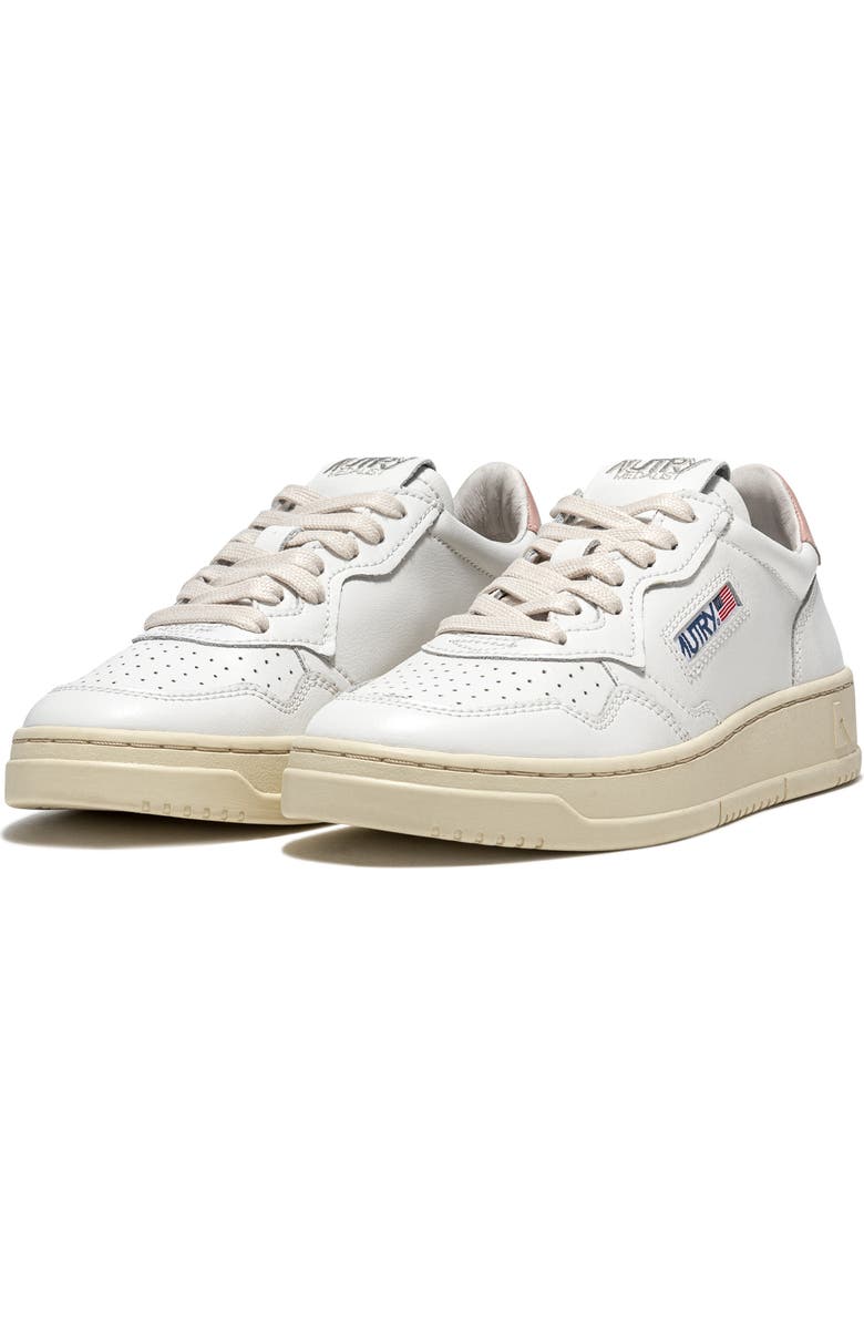 AUTRY Medalist Low Sneaker, Main, color, Leather/Leather White/Pink