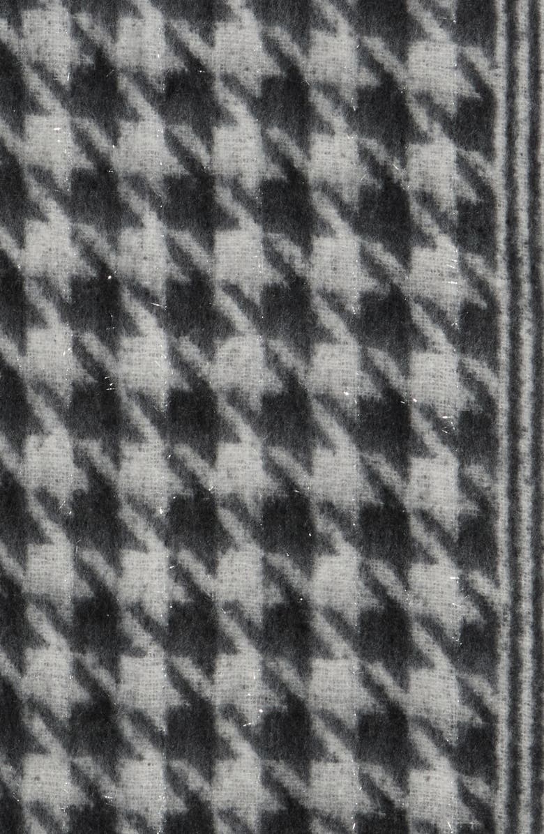 Vince Camuto Houndstooth Shine Wrap Scarf, Alternate, color, Black