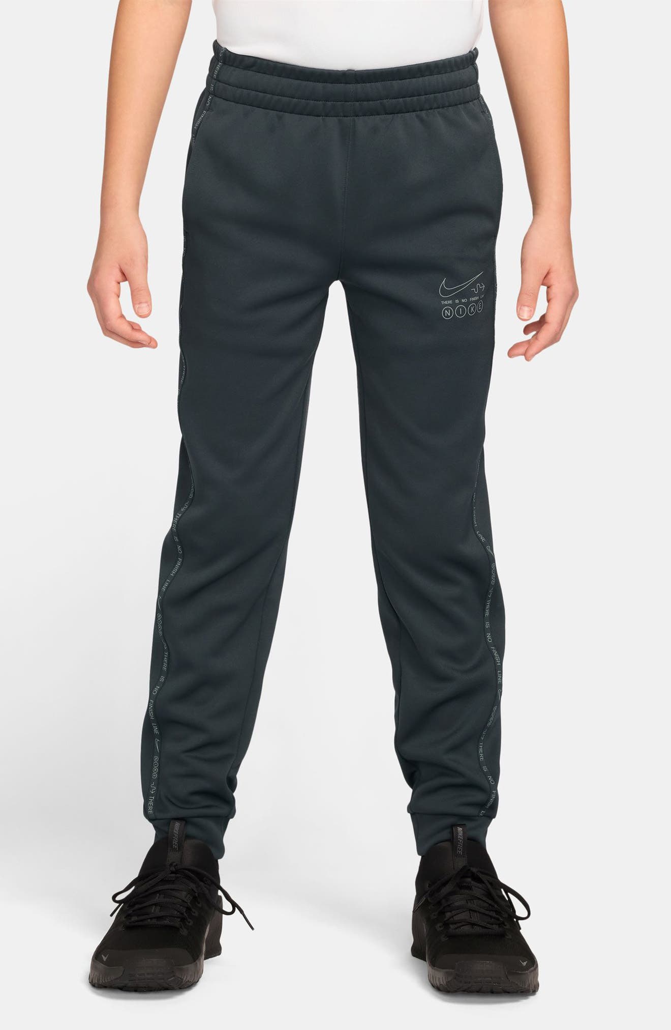 nike youth slim fit joggers