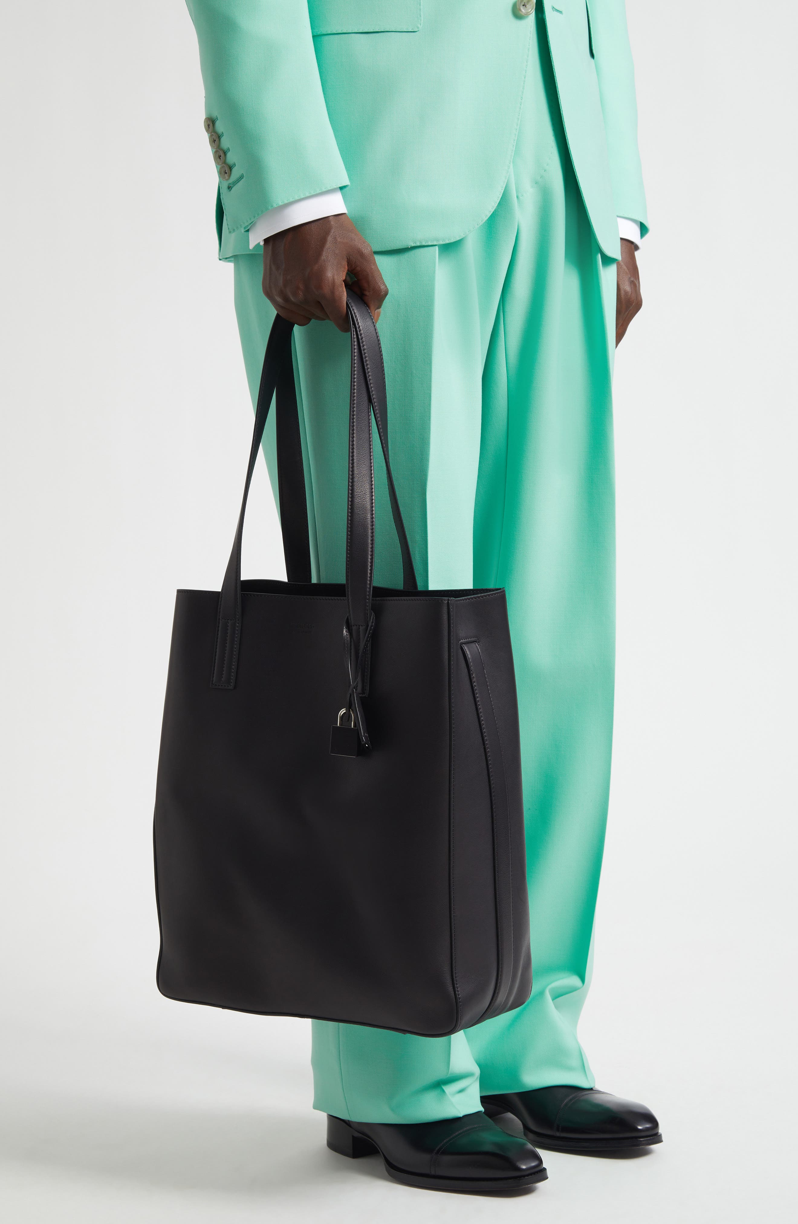 TOM FORD North/South Leather Tote, Alternate, color, 1N001 Black