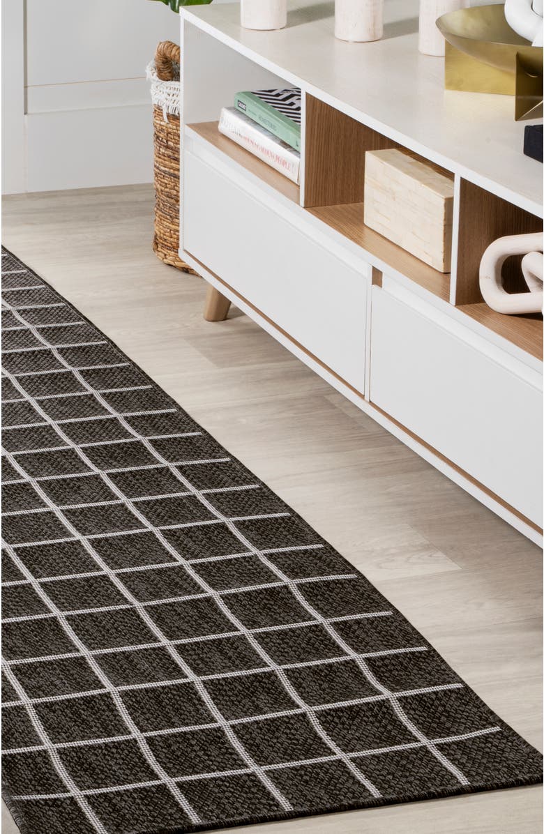 JONATHAN Y Grid Modern Squares Indoor/Outdoor Area Rug, Alternate, color, Black/Cream