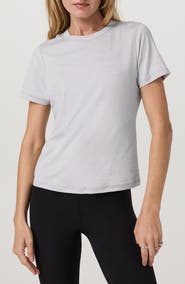 Vuori Lux Performance T-Shirt