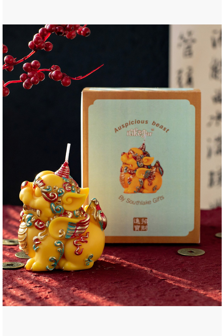 Chinese Fortune Pixiu Candle, Alternate, color, Yellow / Red / Teal