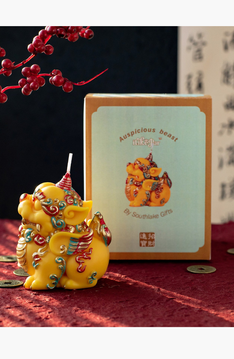 Southlake gifts Chinese Fortune Pixiu Candle, Alternate, color, Yellow / Red / Teal