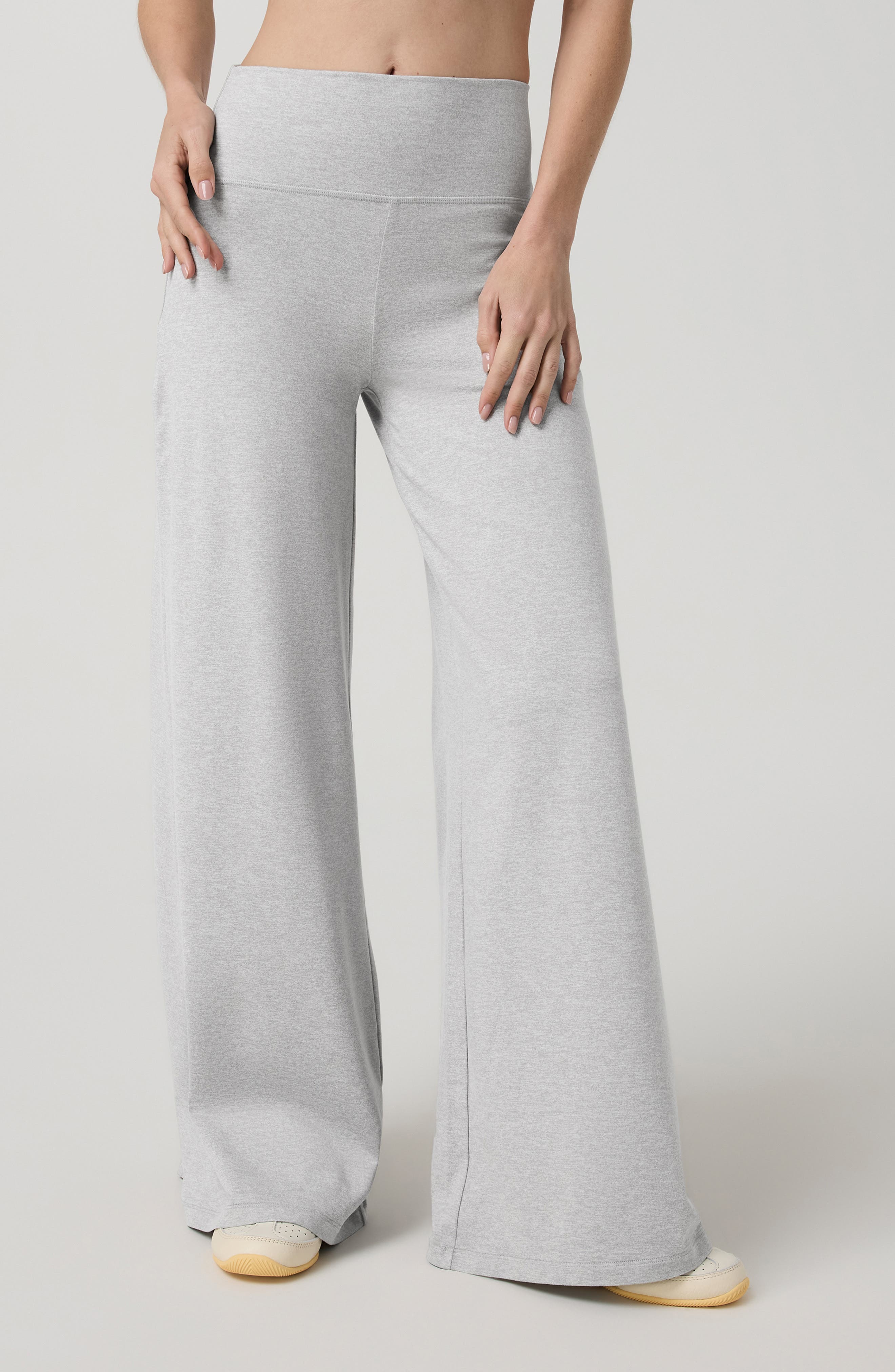 PALE GREY HEATHER