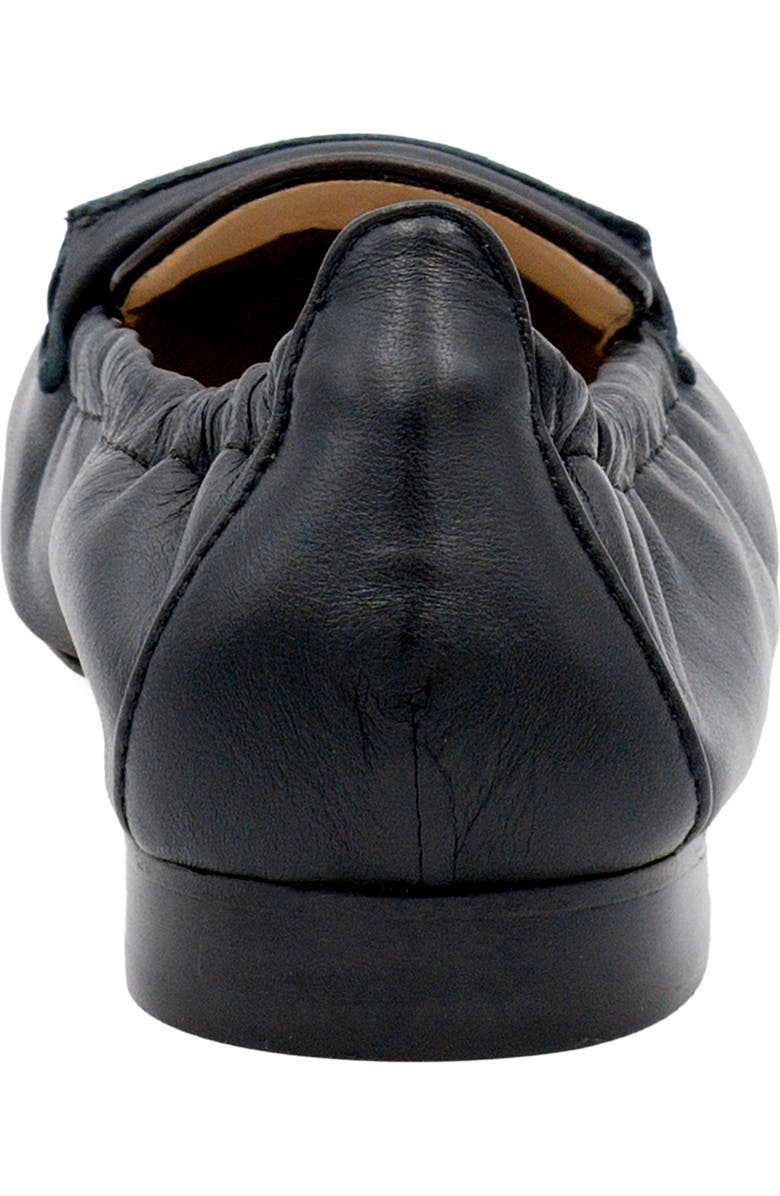 Amalfi by Rangoni Gabina Loafer, Alternate, color, Black Etoile