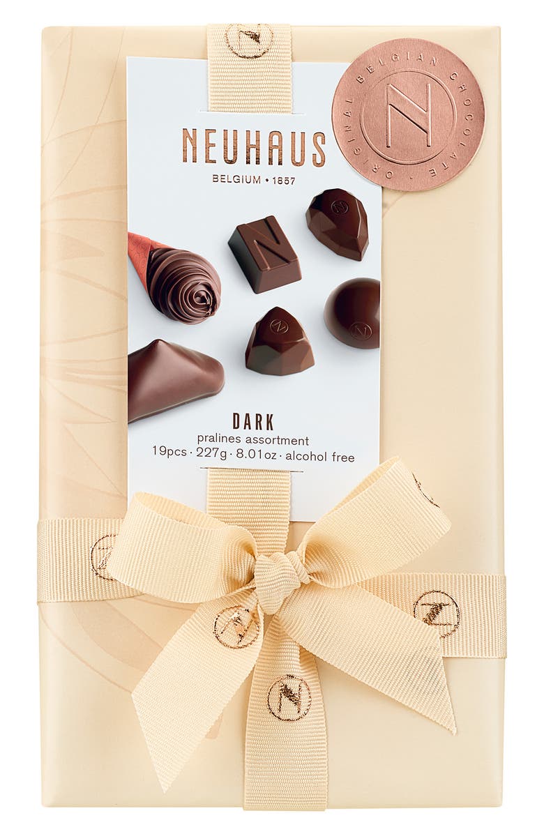 NEUHAUS 19-Piece Valentine Chocolate Ballotin Gift Box, Main, color, 