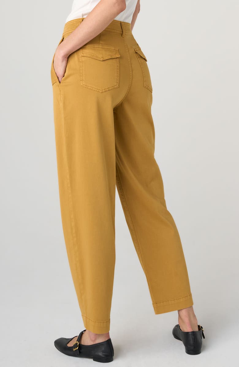 Liverpool Pleated Cotton Blend Pants, Alternate, color, Gold Rush