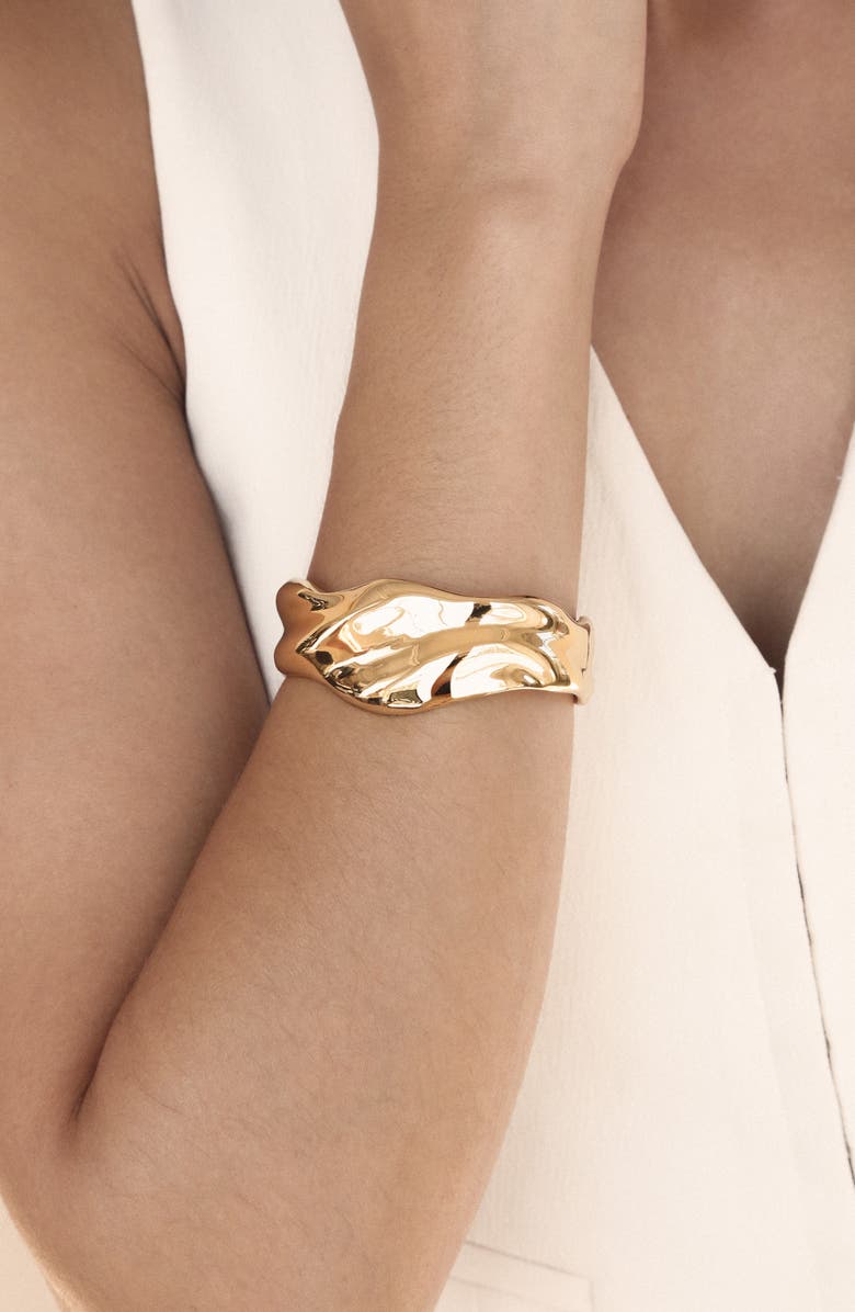 Ettika Textured Cuff Bracelet, Alternate, color, Gold