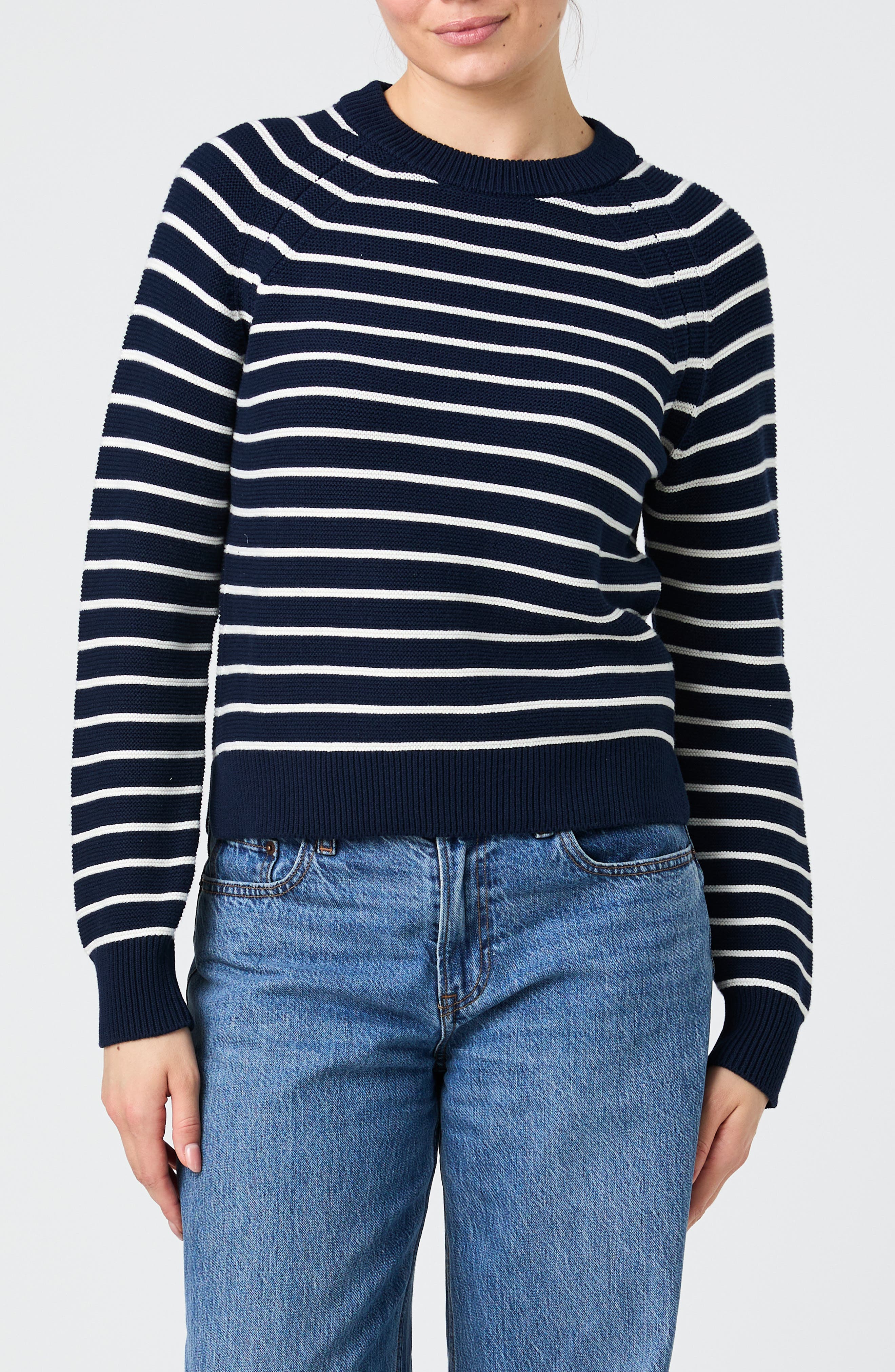 NAVY/ CREAM