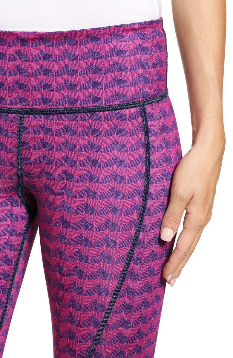 vineyard vines Etched Whale Tail Performance Leggings, Alternate, color, 
