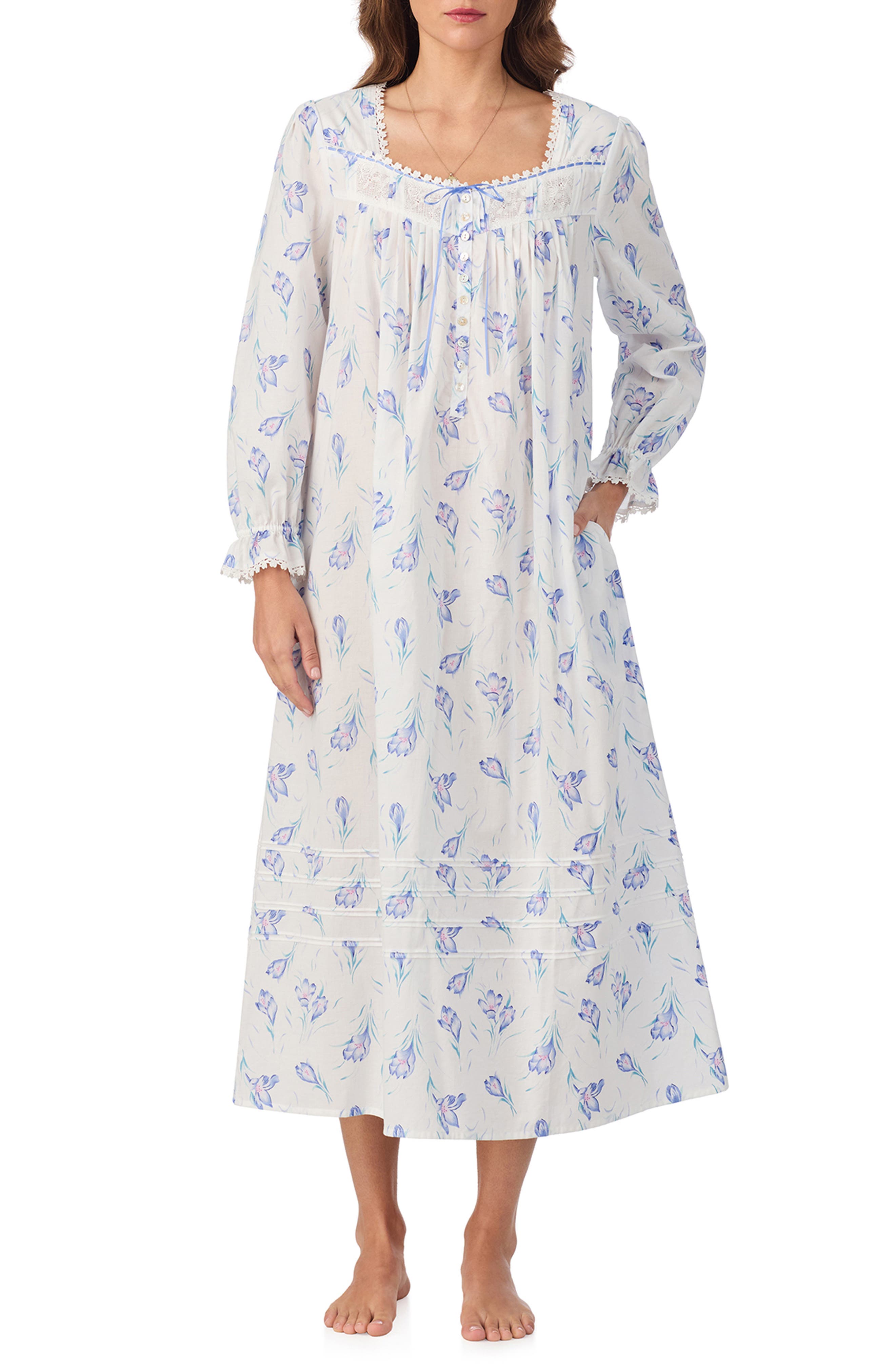 selected WHITE/ BLUE FLORAL