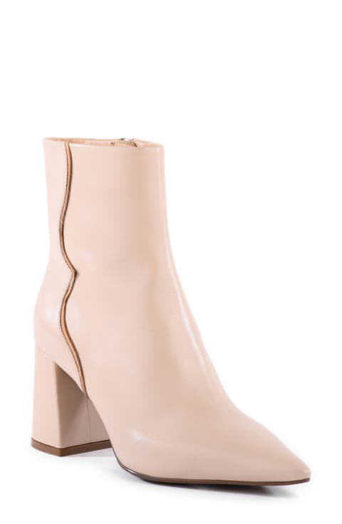 Broken Promises Pointed Toe Boot (Women)