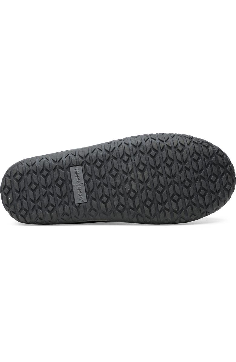 Minnetonka Elm Slipper, Alternate, color, Black