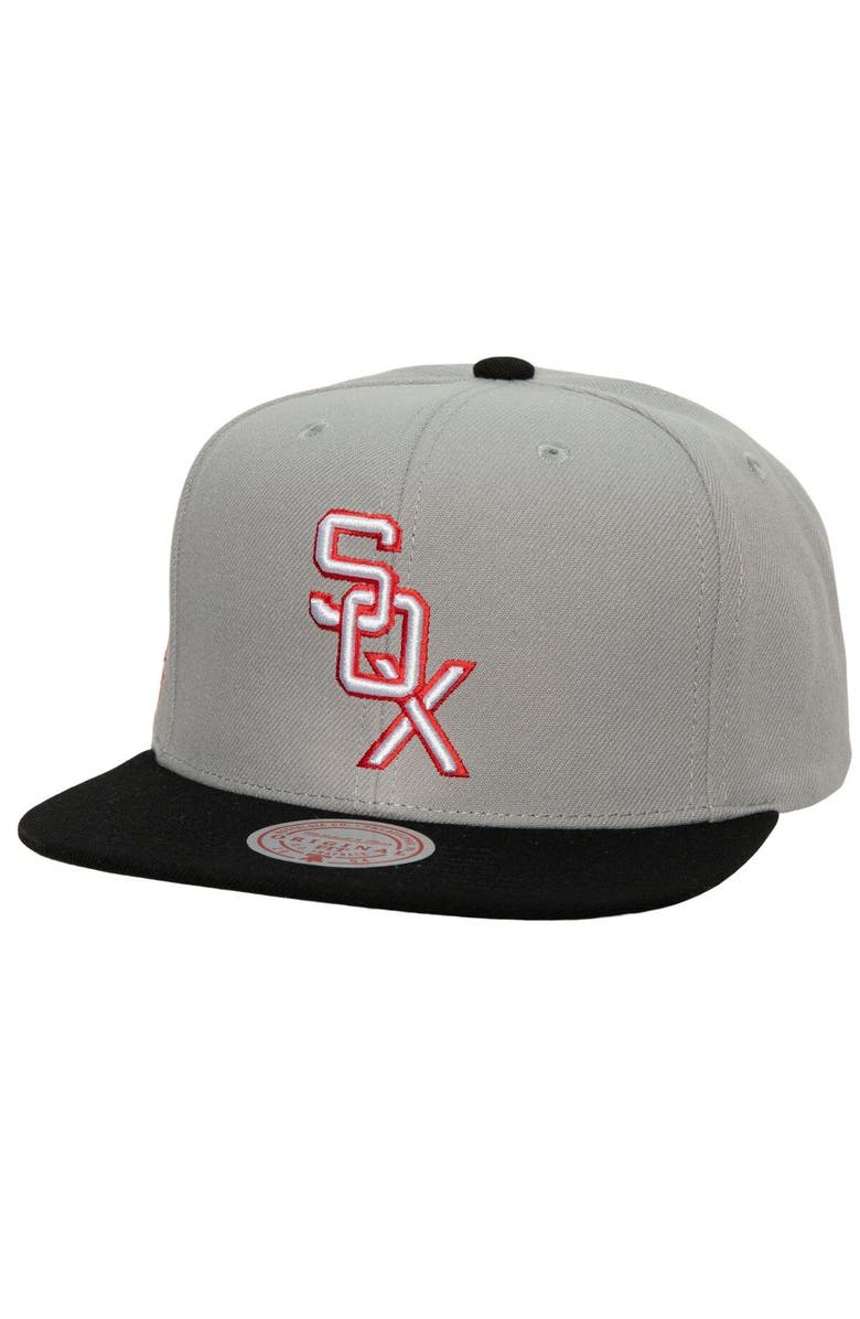 Mitchell & Ness Men's Mitchell & Ness Gray Chicago White Sox Cooperstown Collection Away Snapback Hat, Main, color, Gray