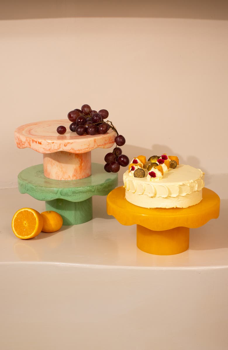 Casa Amarosa Scallop Resin Cake Stand, Alternate, color, Light Pink