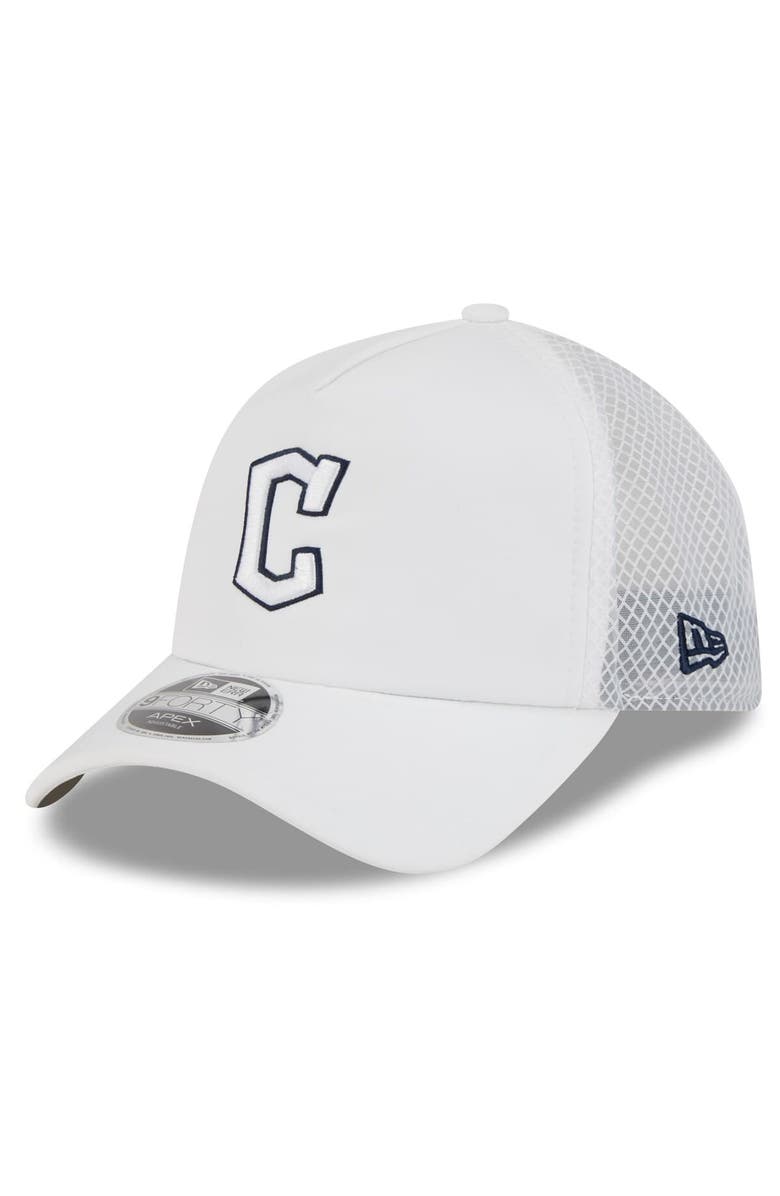 New Era Men's New Era White Cleveland Guardians 2026 Batting Practice Apex 9FORTY Adjustable Trucker Hat, Main, color, White