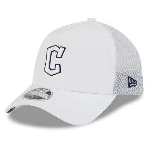 Men's New Era White Cleveland Guardians 2026 Batting Practice Apex 9FORTY Adjustable Trucker Hat