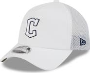 New Era Men's New Era White Cleveland Guardians 2026 Batting Practice Apex 9FORTY Adjustable Trucker Hat