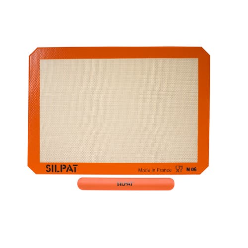 Silpat Premium Non-stick Half Sheet Size Silicone Baking Mat W/storage Band, 11-5/8 X 16-1/2 In Orange