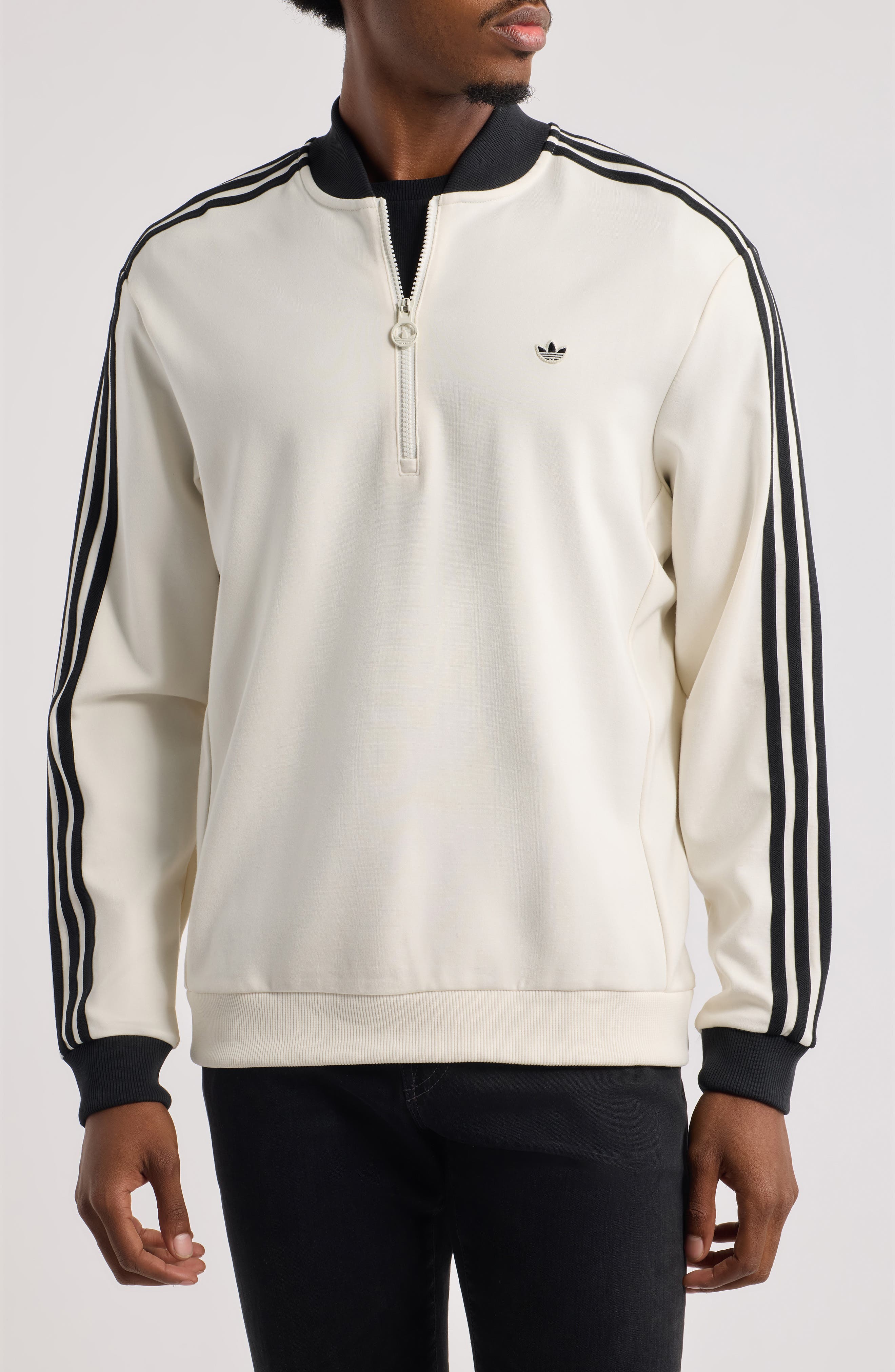 selected CHALK WHITE/ BLACK