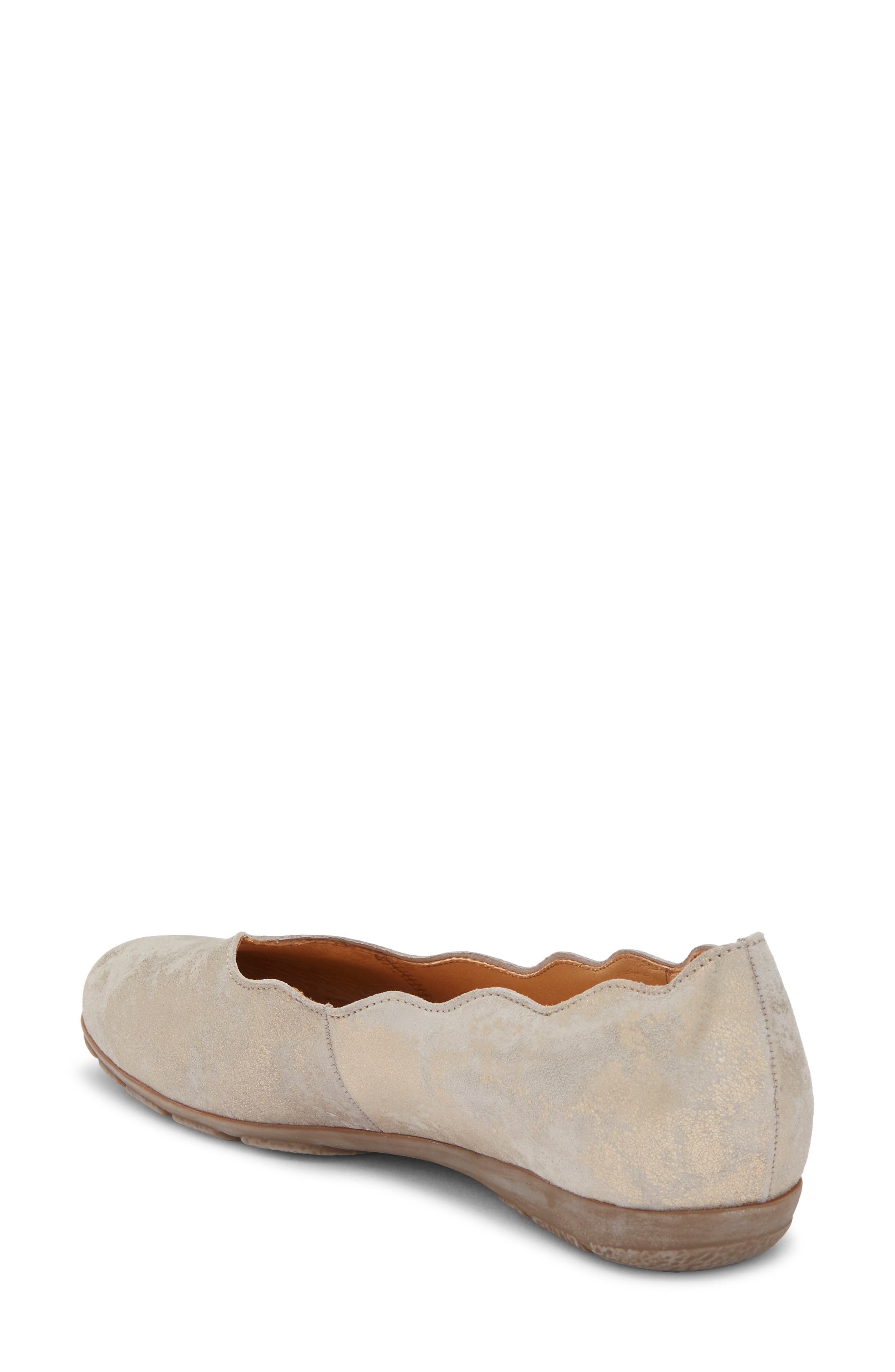 Scalloped Leather Ballet Flat, Alternate, color, MUSCHEL