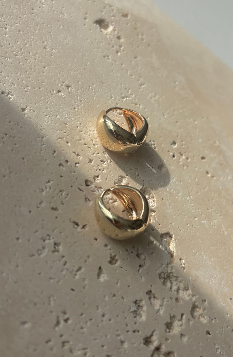 Adornia Graduated Huggie Hoop Earrings, Alternate, color, Gold