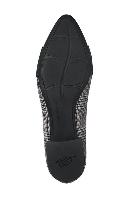 Easy Spirit Casta Pointed Toe Pump In Black