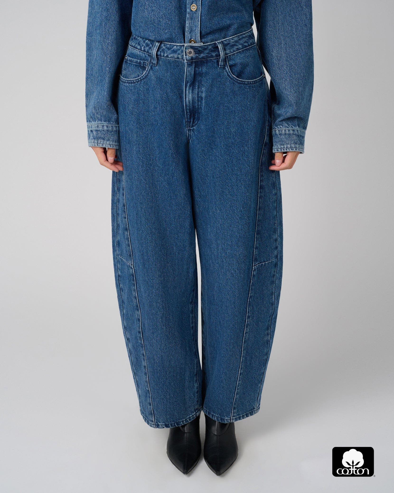 Mid Rise Barrel Jeans - image 3