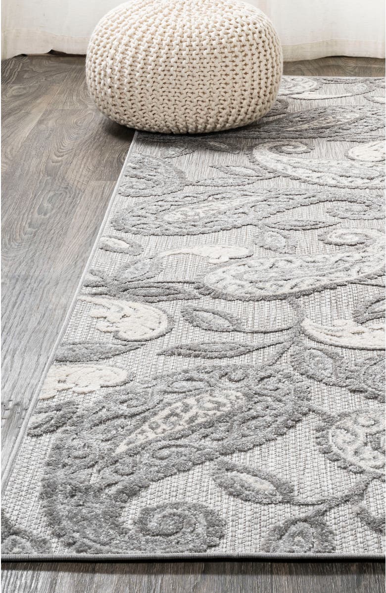 JONATHAN Y Julien Paisley High-Low Light Indoor/Outdoor Area Rug, Alternate, color, Light Gray/Ivory