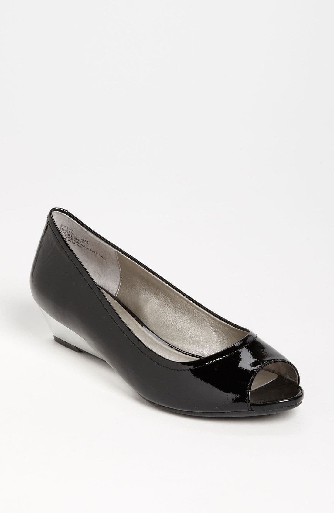 Me Too 'Yuvette' Pump, Main, color, 