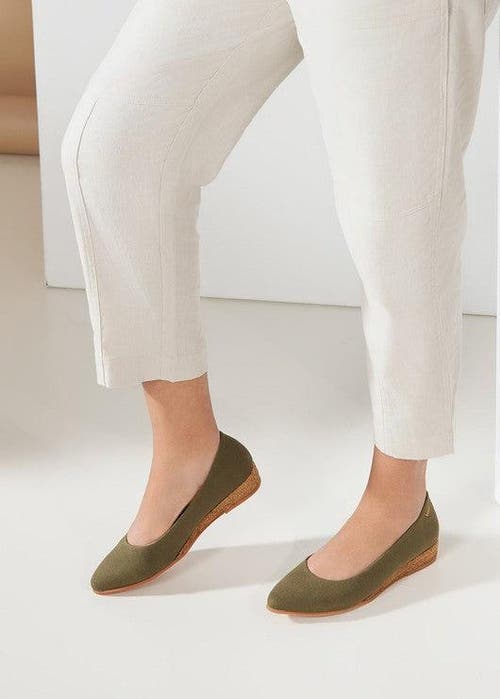 Viscata Rubina Canvas Espadrille Flats In Olive