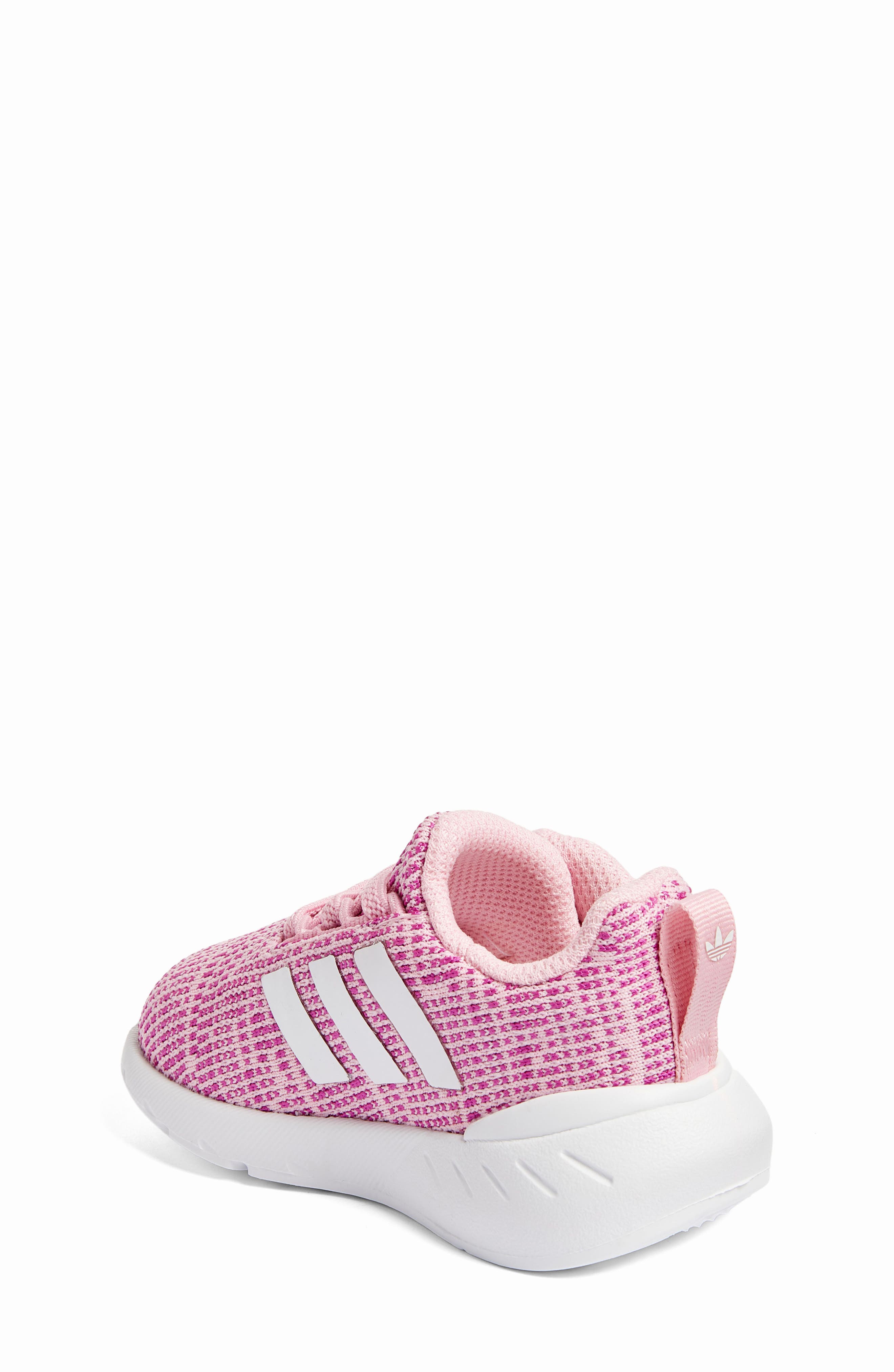 adidas Swift Run 22 Sneaker, Alternate, color, 