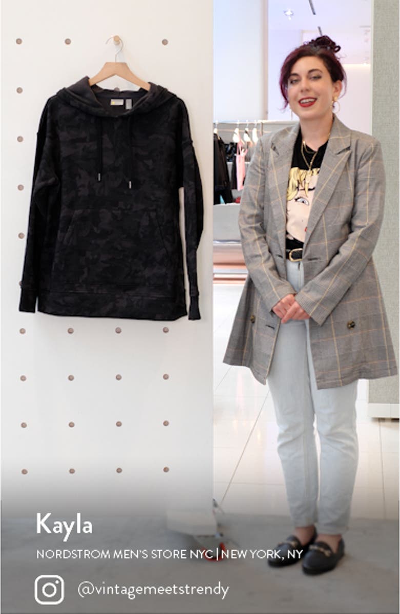 Cara Hoodie, sales video thumbnail