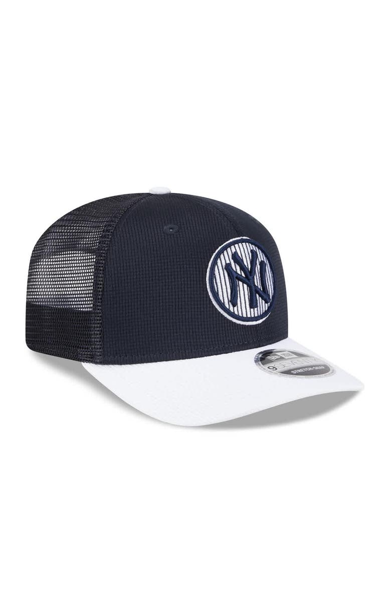 New Era Men's New Era Navy/White New York Yankees 2025 Batting Practice 9SEVENTY Stretch-Snap Trucker Hat, Alternate, color, Navy