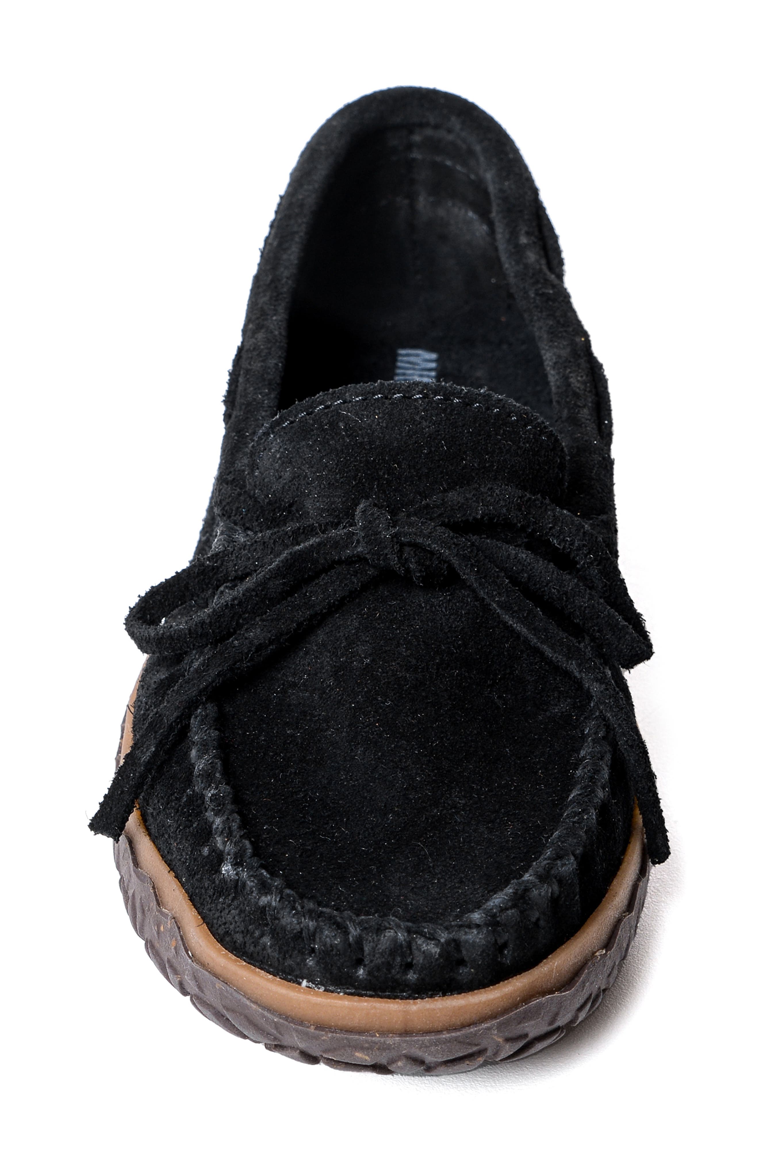 Minnetonka Tie Tread Slipper, Alternate, color, Black