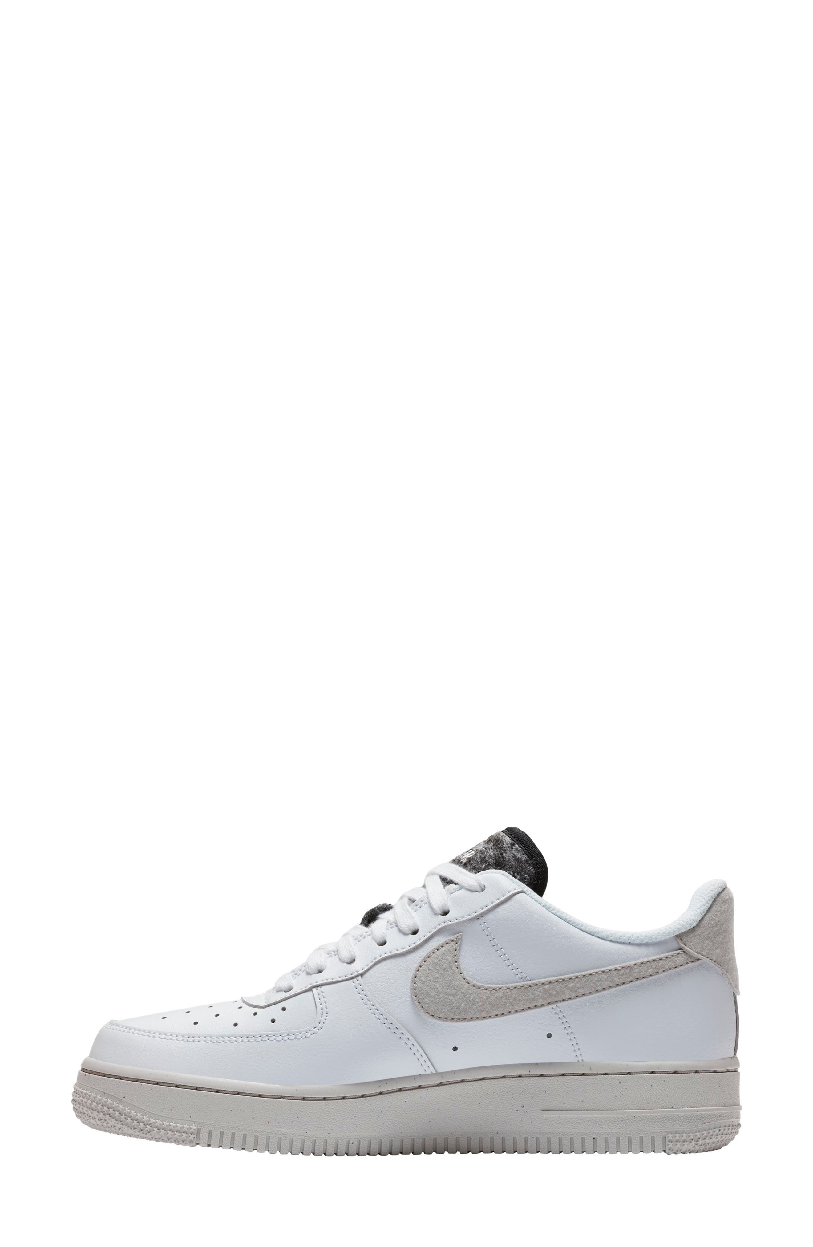 Air Force 1 07 SE Sneaker, Alternate, color, WHITE/ LIGHT BONE/ BLACK