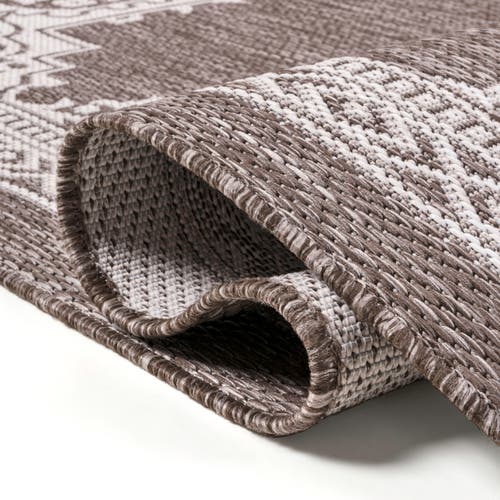 Jonathan Y Arden Vintage Casual Medallion Indoor/outdoor Area Rug