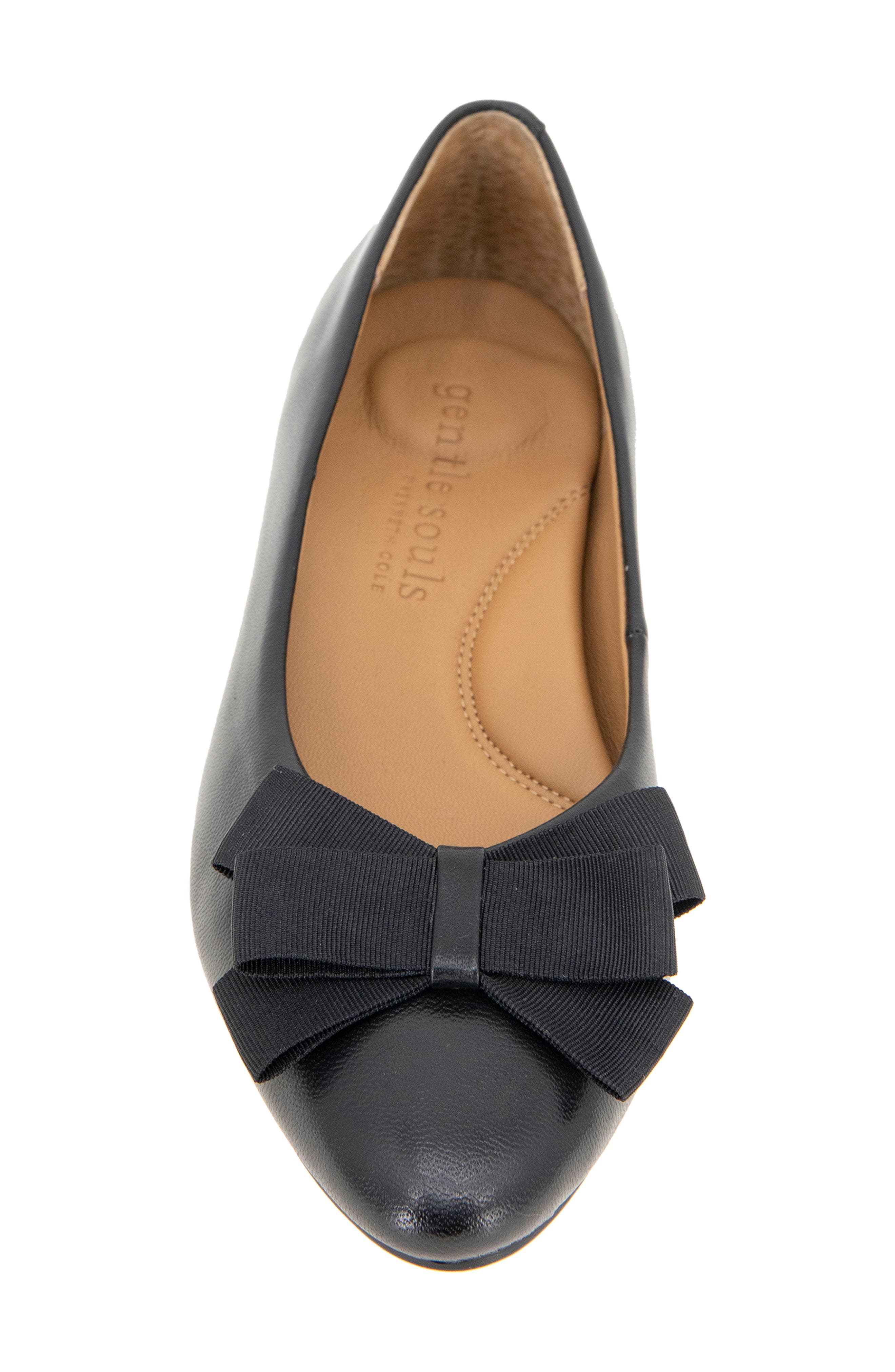 Gentle Souls Abigail Bow Pump, Alternate, color, Black Leather