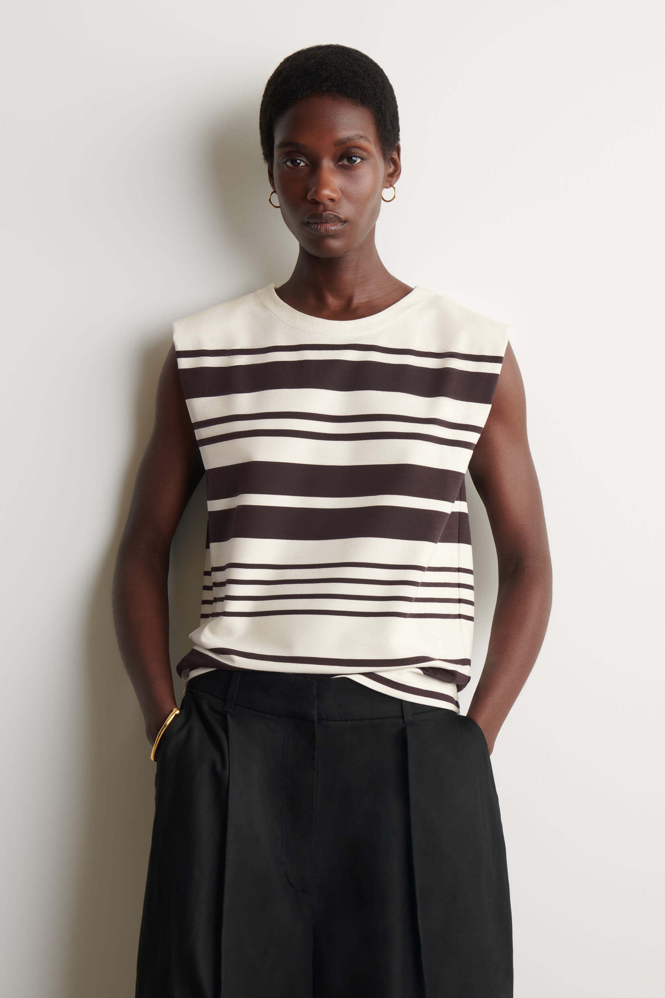 selected WHITE / BROWN / STRIPED