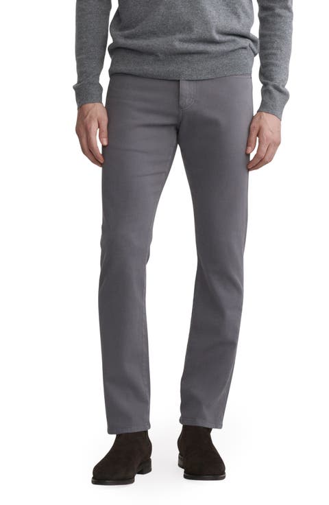 Russell Slim Straight Ultimate Jeans