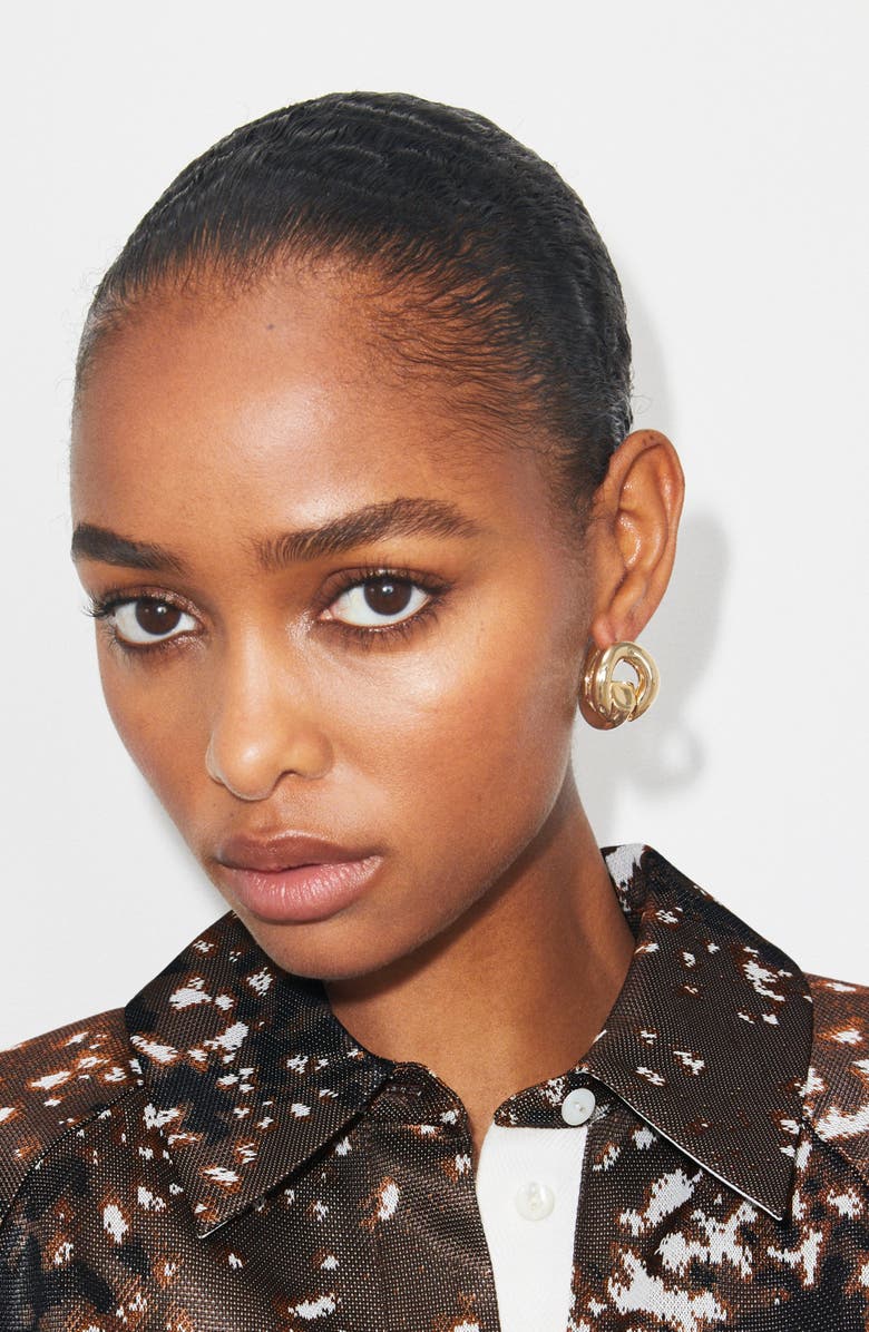 Tory Burch Pierced Hoop Earring, Alternate, color, Light Brass