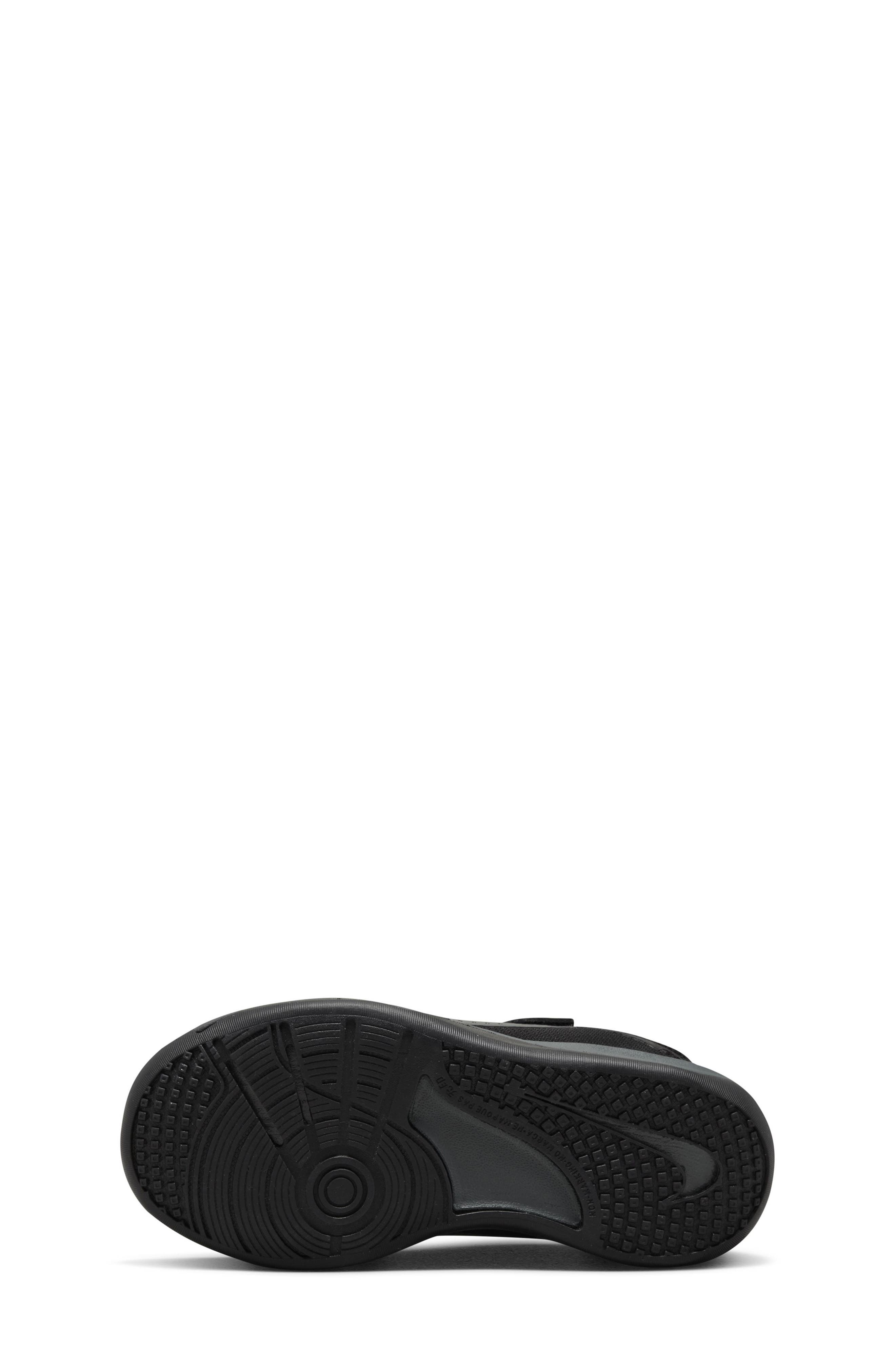 Nike Kids' Omni Multi-Court Sneaker, Alternate, color, 