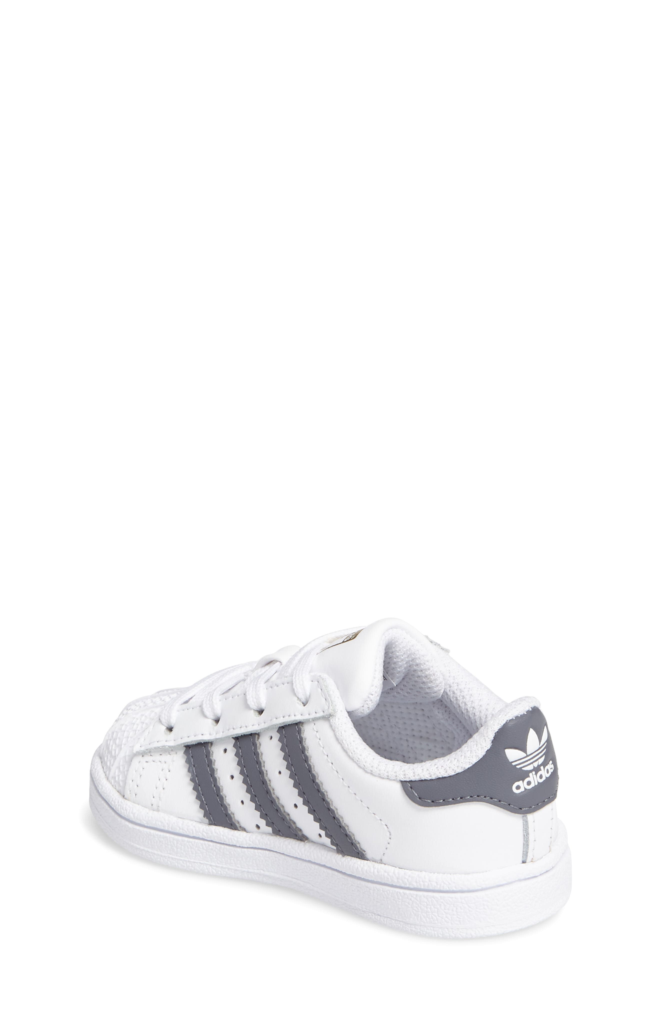 Superstar Foundation Sneaker, Alternate, color, WHITE/ LIGHT ONYX