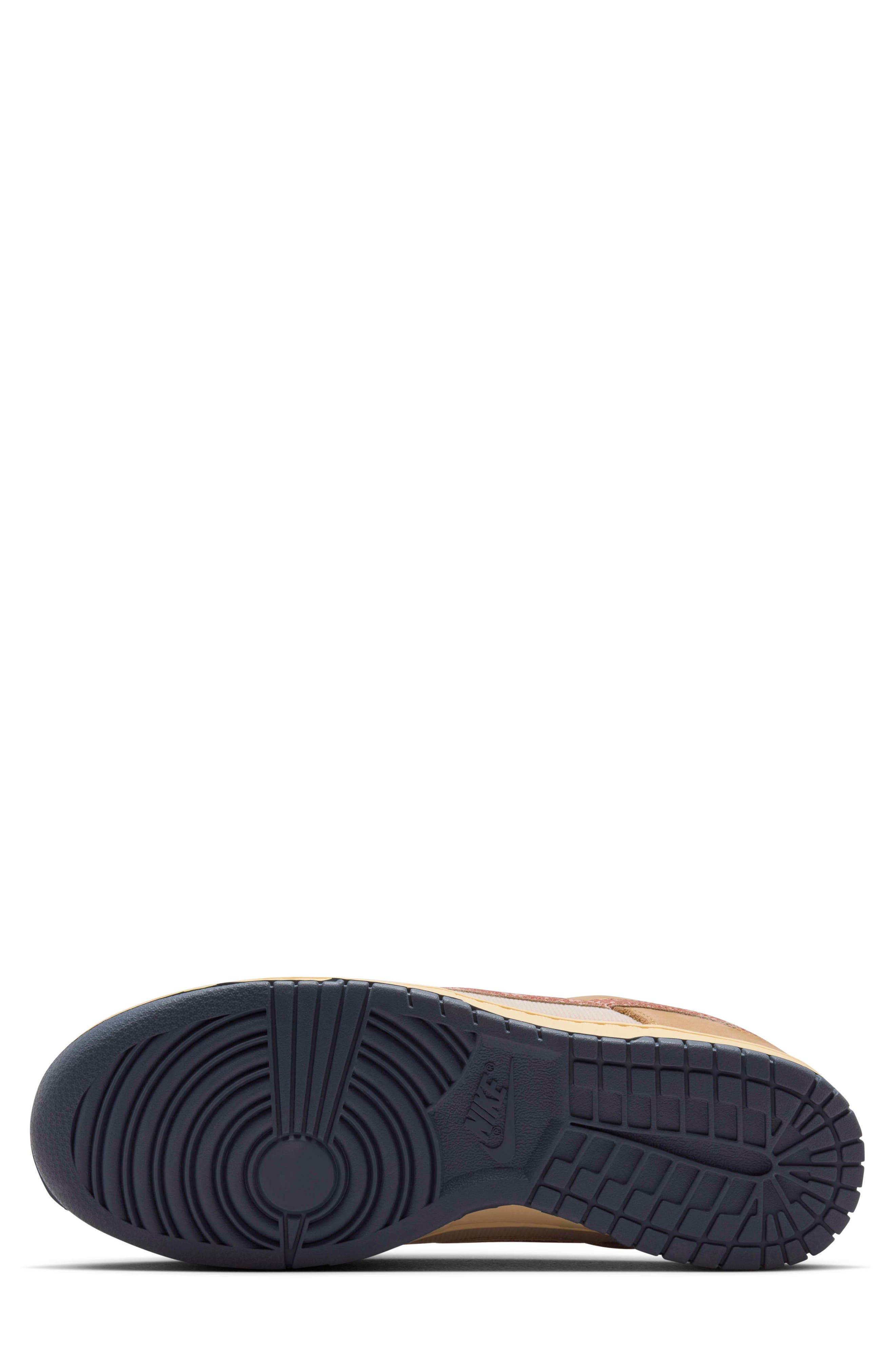 Nike Dunk Low Retro SE Basketball Sneaker, Alternate, color, 