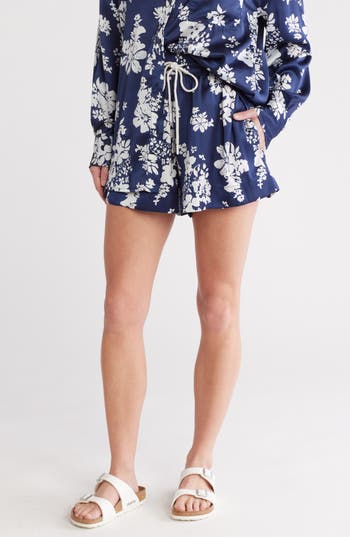 Elan Patterned Cover-up Shorts In Navy Capri Print