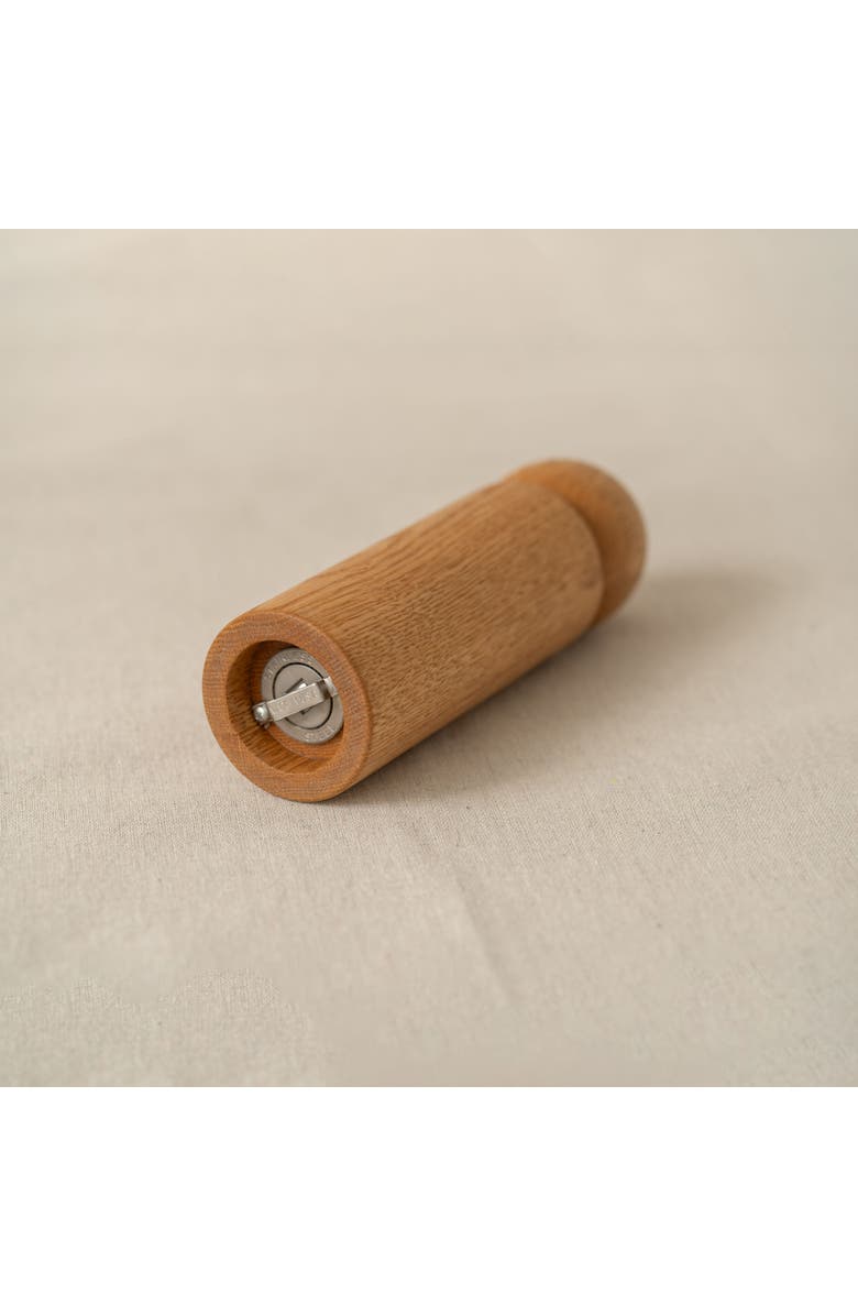 Pare Pepper Mill, Alternate, color, Oak