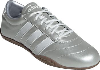 Grand Court Lo Sneaker